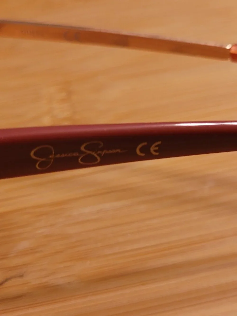 Sunglasses 2 Pair Guess & Jessica Simpson